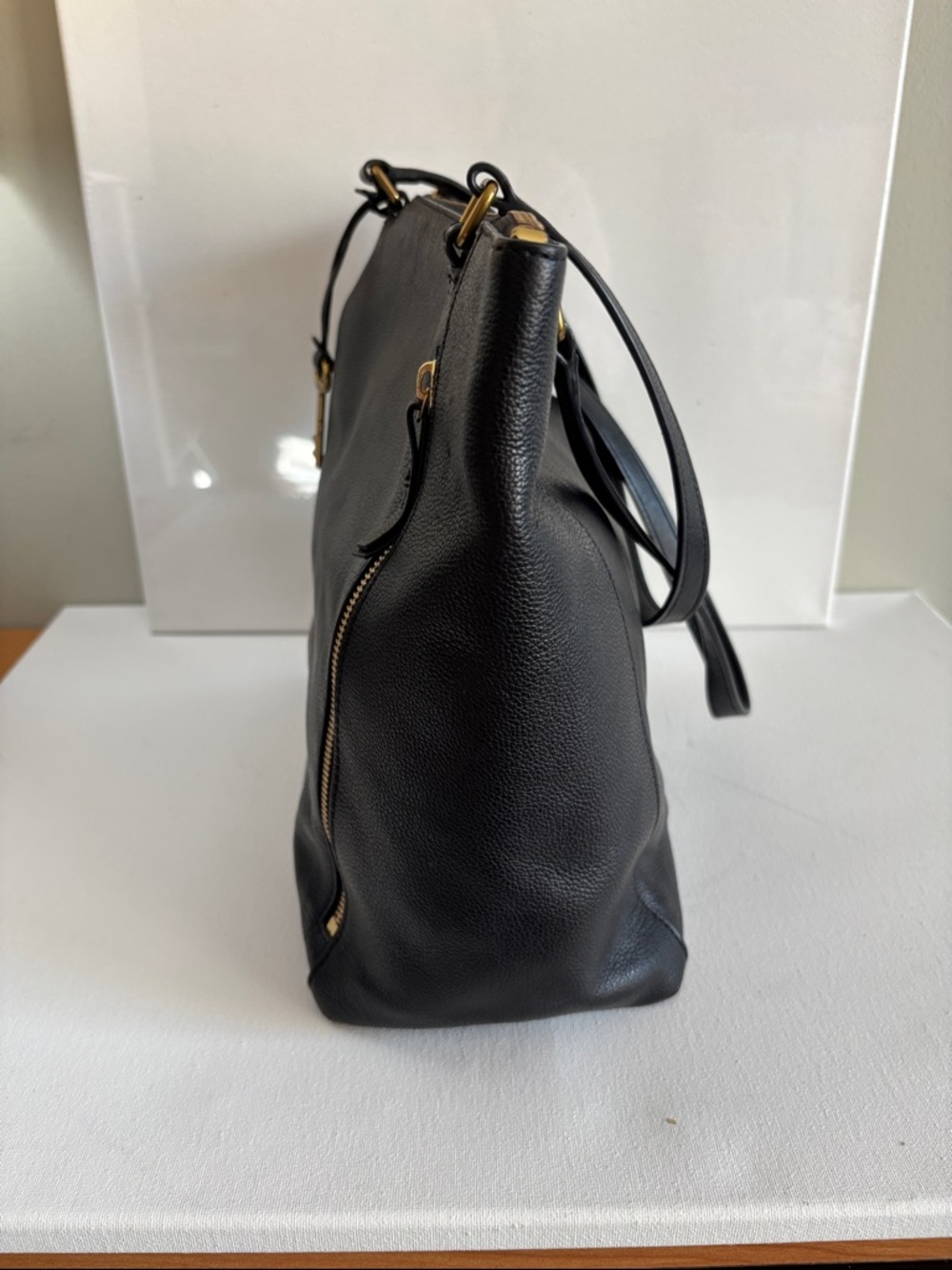 Fossil Black Leather Tote with Gold Accents - Picture 3 of 16